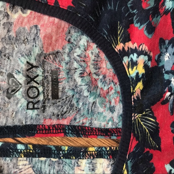 🛍3 For $25🛍 Roxy Floral Tank Top - Picture 5 of 5